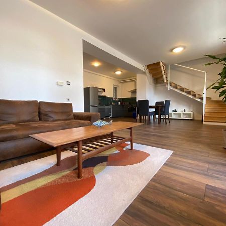 2 Bedroom 107 M2 Loft With Balcony Budapest Extérieur photo