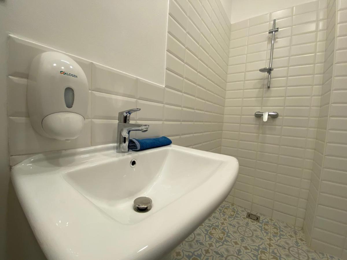 2 Bedroom 107 M2 Loft With Balcony Budapest Extérieur photo