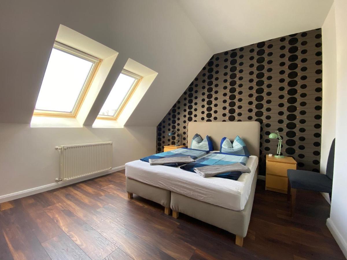 2 Bedroom 107 M2 Loft With Balcony Budapest Extérieur photo