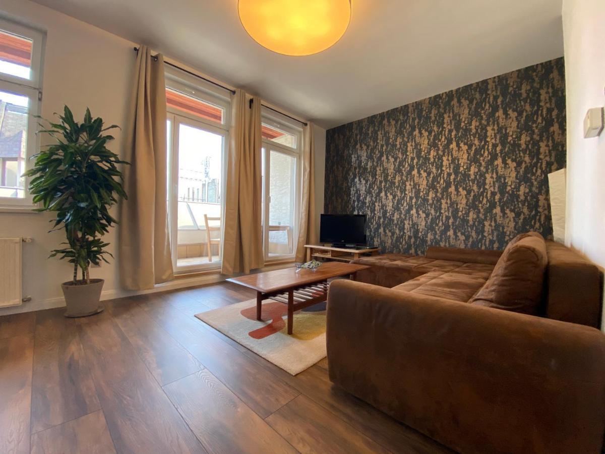 2 Bedroom 107 M2 Loft With Balcony Budapest Extérieur photo
